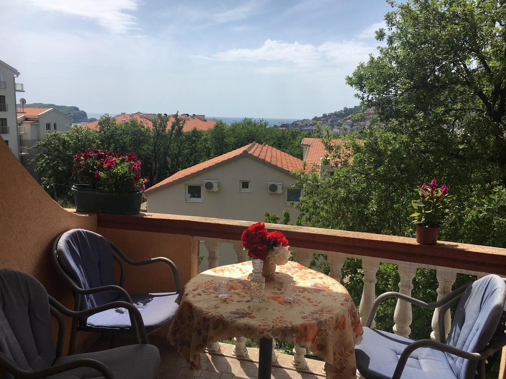 Apartment Sunny Budva