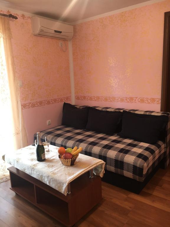 Sunny Apartment Budva