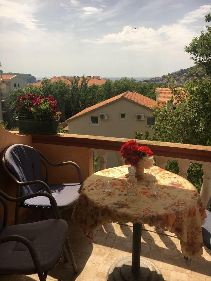 Apartment Sunny Budva